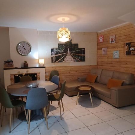 Le Gite Le Camelia Saint-Aignan  Buitenkant foto
