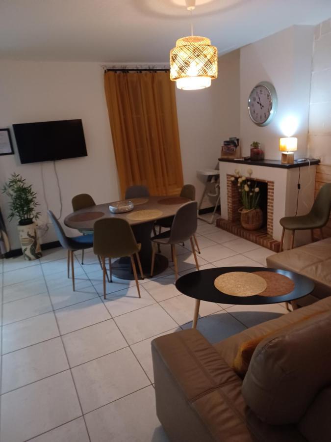 Le Gite Le Camelia Saint-Aignan  Buitenkant foto