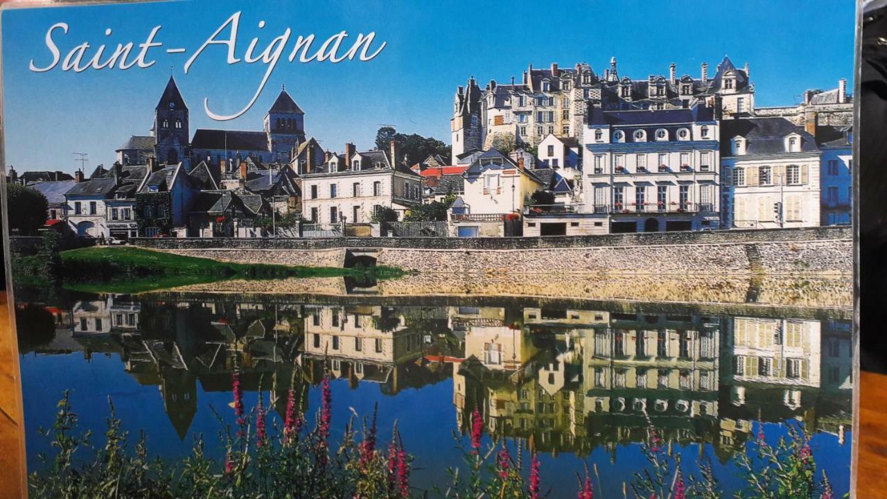 Le Gite Le Camelia Saint-Aignan  Buitenkant foto
